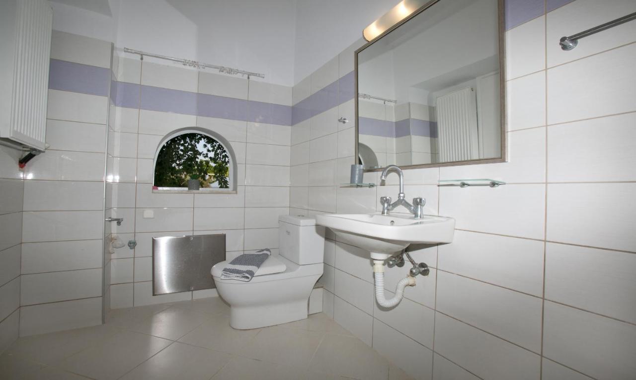 Babi'S Villa - Garden Apartment Lixouri Extérieur photo